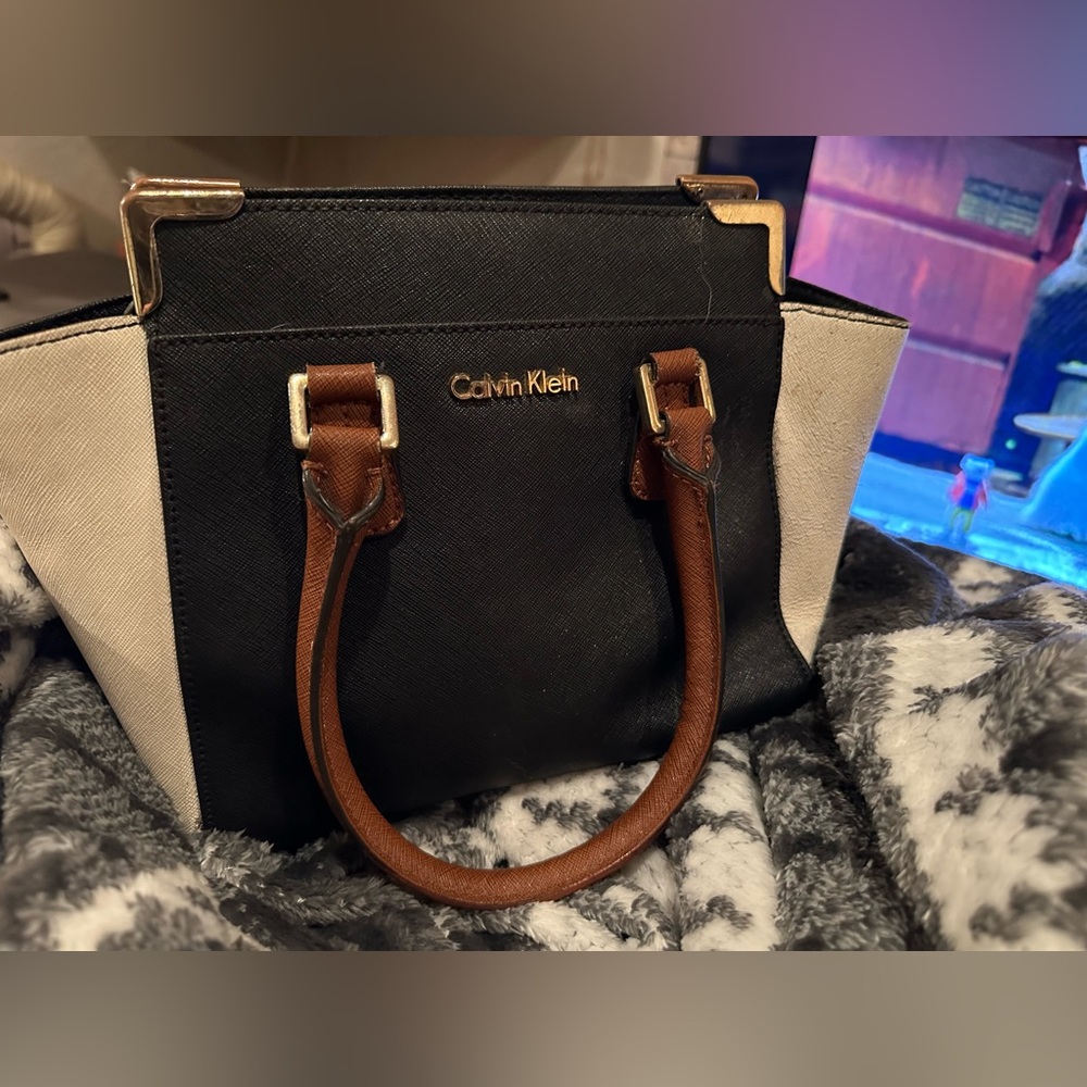 Purse - Picture 2 of 2